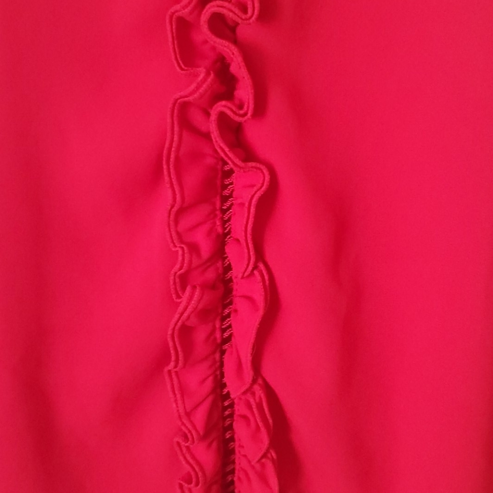 Red blouse - Picture 2 of 4